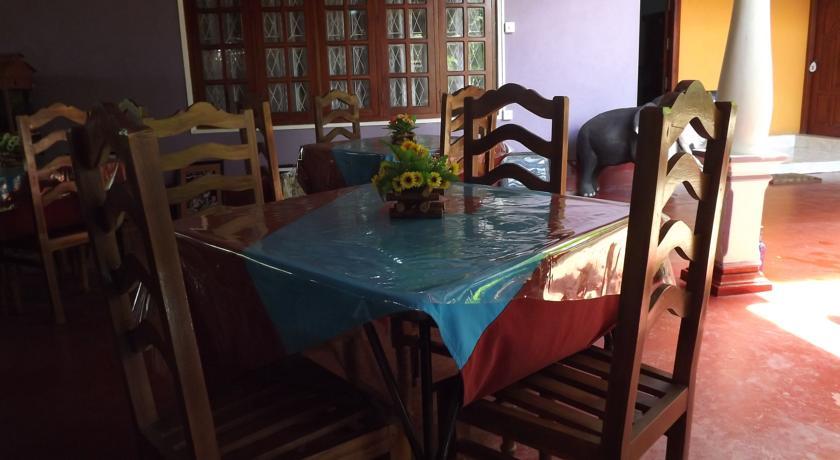 Heritage Walawa Resort Udawalawe Bagian luar foto